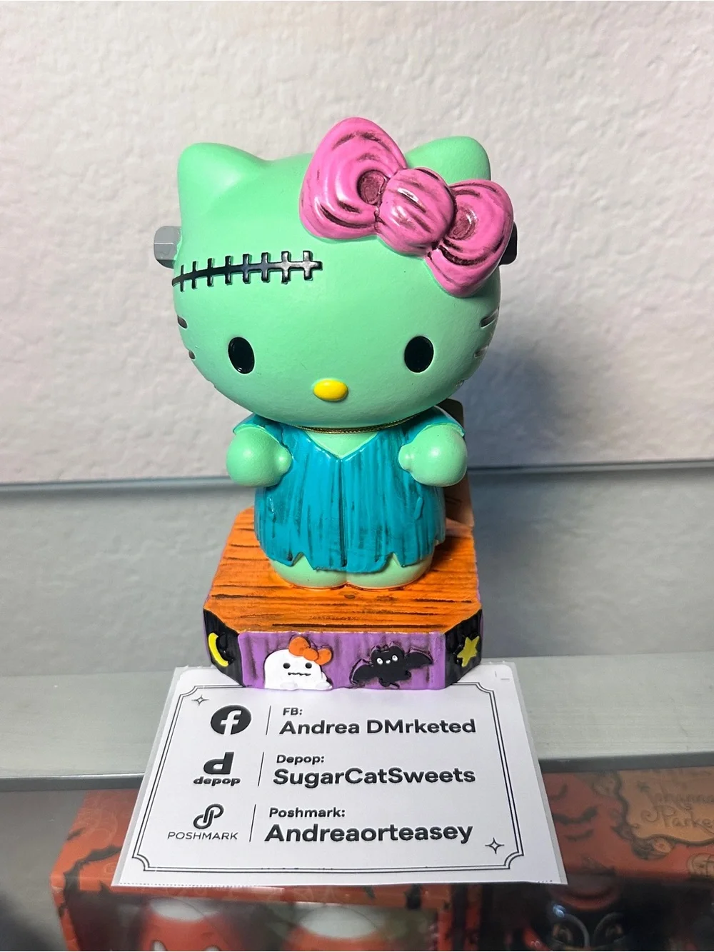 Hello kitty wooden Halloween Figurine Decorative Collectible